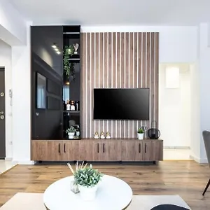 https://majestic-apartament-with-view-in-magheru.bucharesthotelsnow.com
